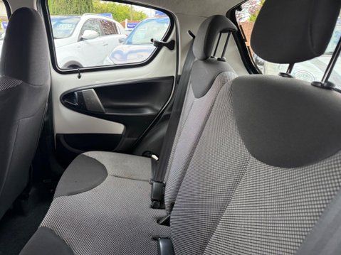 Toyota Aygo 1.0 VVT-i Move MultiMode Euro 5 5dr 20