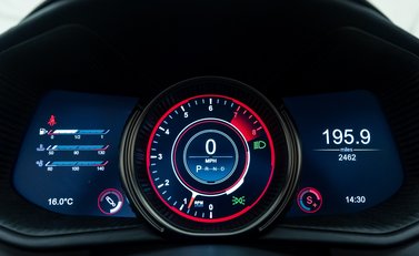 Aston Martin DB11 V8 VOLANTE 22