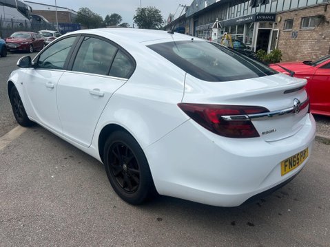 Vauxhall Insignia 2.0 CDTi ecoFLEX Design Euro 5 (s/s) 5dr 6