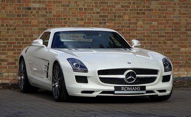 Mercedes-Benz SLS AMG 1
