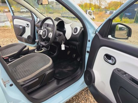 Renault Twingo 0.9 TCe ENERGY Dynamique Euro 6 (s/s) 5dr 9