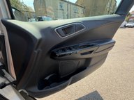 Ford B-Max TITANIUM X NAVIGATOR 15