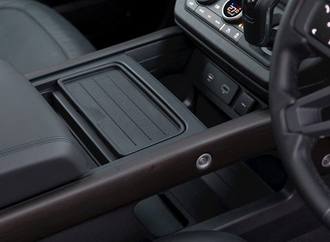Land Rover Defender 110 X P400 23