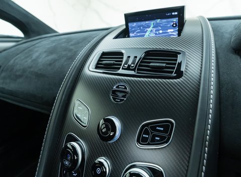 Aston Martin Vantage GT8 22