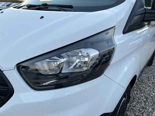 Ford Transit Custom SWB L1H1 Low Roof 300 EURO 6 NO VAT 21
