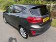 Ford Fiesta TITANIUM 12
