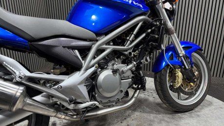 Cagiva Raptor 2007 ONLY 15K MOT SEPTEMBER 2027 LIGHTWEIGHT NAKED 650CC 34