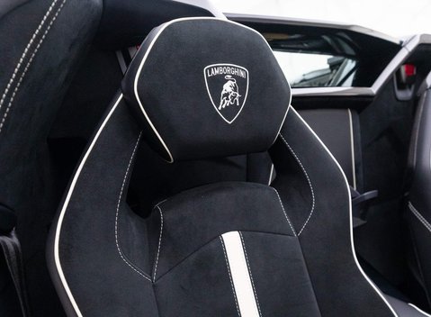 Lamborghini Aventador SVJ LP 770-4 12