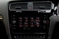 Volkswagen Golf GTI PERFORMANCE TSI DSG 23