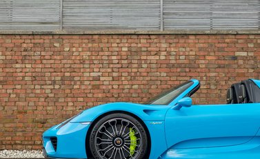 Porsche 918 Spyder 32