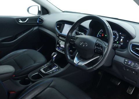 Hyundai IONIQ 1.6 h-GDi GPF Premium SE Hatchback 5dr Petrol Hybrid DCT Euro 6 (s/s) (141 42