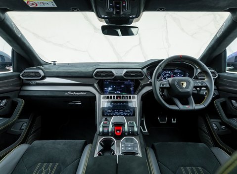 Lamborghini Urus Performante 19