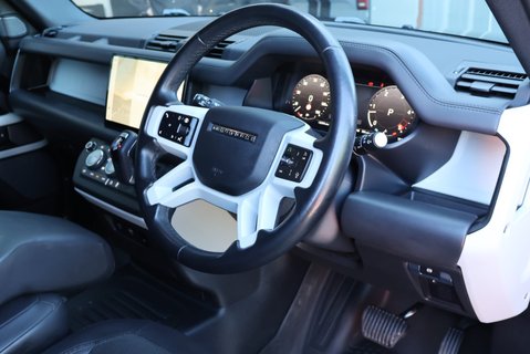 Land Rover Defender 110 2023 D300 HARD TOP X-DYNAMIC HSE BIG SPEC JUMP SEAT SEEKER STYLED  19