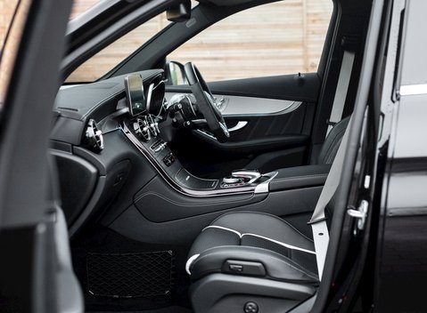 Mercedes-Benz GLC 63 S 4Matic 16