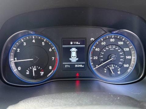 Hyundai KONA PREMIUM SE 1 OWNER 11
