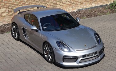 Porsche Cayman GT4 2