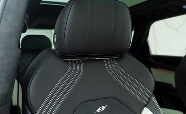 Bentley Bentayga V8 S 11