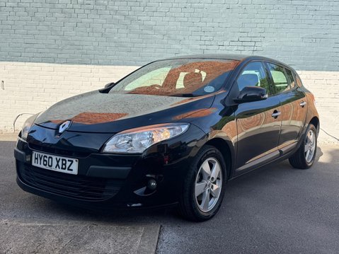 Renault Megane 1.6 16V Dynamique TomTom Euro 5 5dr 3