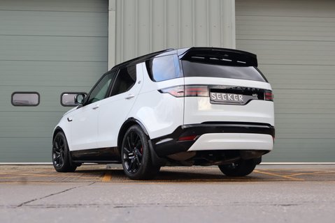 Land Rover Discovery R-DYNAMIC SE MHEV In RARE PEARL WHITE BLACK ROOF AND REAR SEATS  LOW MILES  5
