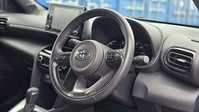 Toyota Yaris Cross 1.5 VVT-h Design SUV 5dr Petrol Hybrid E-CVT Euro 6 (s/s) (116 ps) 32