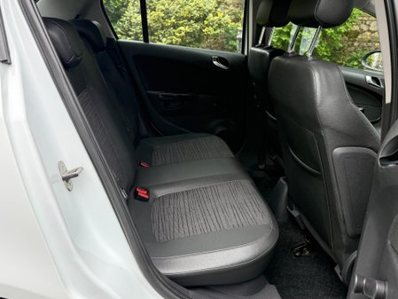 Vauxhall Corsa EXCITE AC 24