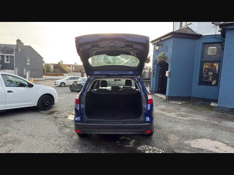Ford Focus TITANIUM NAVIGATOR TDCI 9
