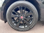 Jaguar F-Pace 2.0 D200 MHEV R-Dynamic SE Auto AWD Euro 6 (s/s) 5dr 80