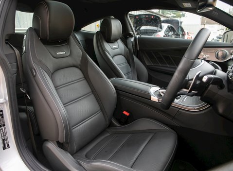 Mercedes-Benz C Class C63 Coupe 12