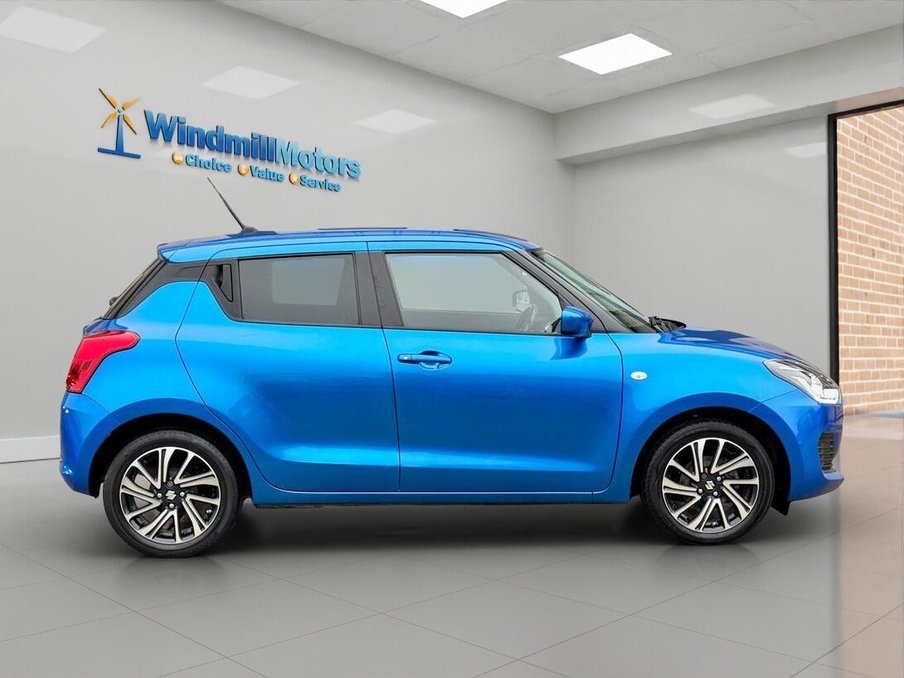 2022 Suzuki Swift — image 3