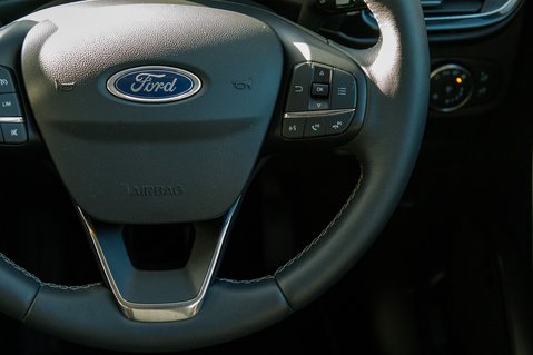 Ford Fiesta TITANIUM X 19