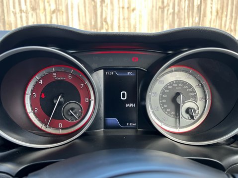 Suzuki Swift SPORT BOOSTERJET MHEV 11