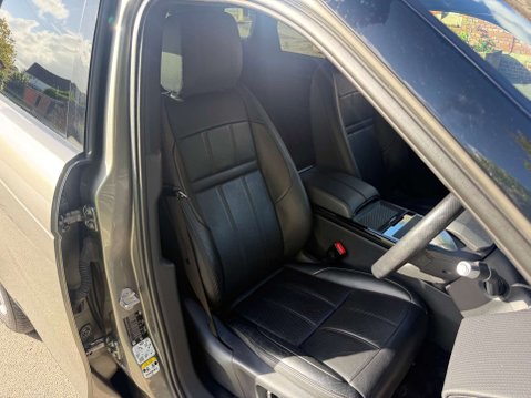 Land Rover Range Rover Evoque 2.0 Range Rover Evoque R-Dynamic S D 4x2 5dr 25