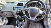Ford Fiesta 1.0T EcoBoost Zetec Euro 5 (s/s) 3dr 10