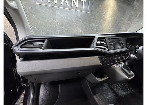 Volkswagen Transporter 2.0 TDI T28 Highline Combi Van 5dr Diesel DSG FWD SWB Euro 6 (s/s) (150 ps) 56