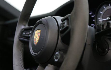 Porsche 911 Carrera GTS - Rear-Axle Steering, 18-Way Seats, Panoramic Roof and More 25