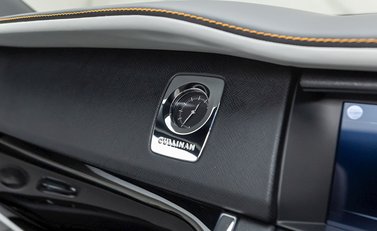 Rolls-Royce Cullinan 24