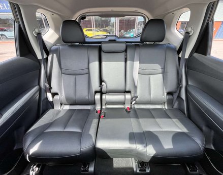 Nissan X-Trail 1.3 X-Trail Tekna DiG-T Semi-Auto 5dr 69
