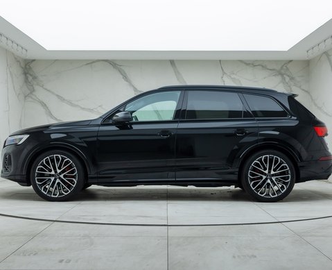 Audi SQ7 BLACK EDITION 