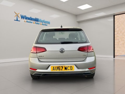 Volkswagen Golf 1.0 TSI BlueMotion Tech SE Nav Euro 6 (s/s) 5dr 9