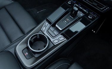 Porsche 911 Targa 4 GTS (992) 26