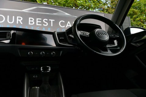 Audi A1 1.0 A1 Sportback 30 TFSI Sport Semi-Auto 5dr 32