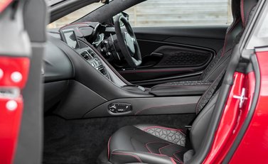 Aston Martin DBS Superleggera 13