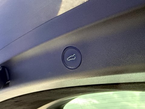 Tesla Model Y SUV 5dr Electric Auto RWD (346 ps) 22