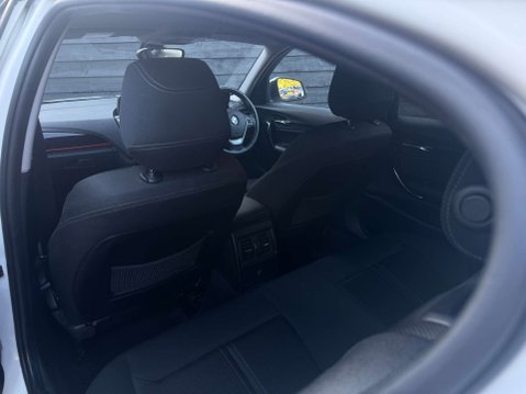 BMW 1 Series 2.0 118d Sport 5dr 30