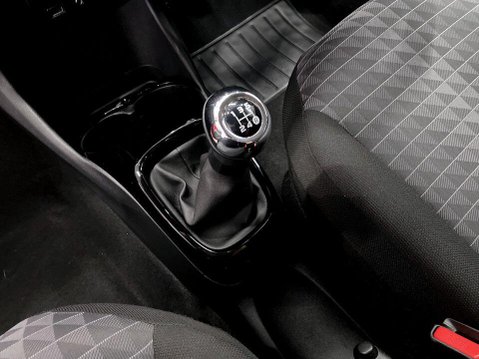 Peugeot 108 1.0 Allure Hatchback 5dr Petrol Manual Euro 6 (s/s) (72 ps) 17