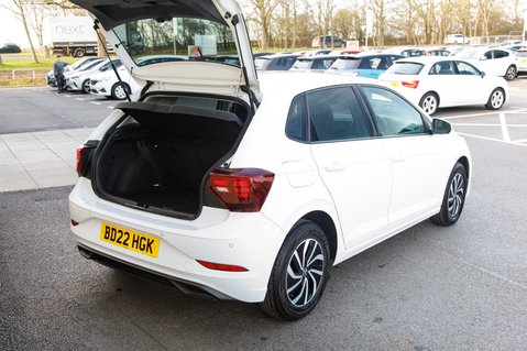 Volkswagen Polo LIFE TSI 34