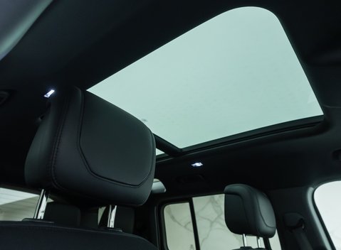 Land Rover Defender 110 V8 P525 16