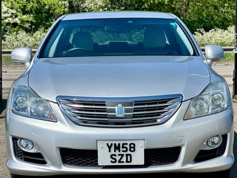 Toyota Crown 3.5 Hybrid Special Edition 5dr 2