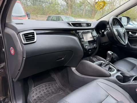 Nissan Qashqai 1.6 dCi Tekna SUV 5dr Diesel Manual 2WD Euro 6 (s/s) (130 ps) 38