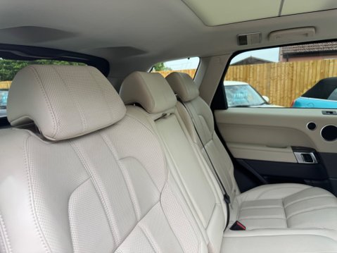 Land Rover Range Rover Sport SDV6 HSE DYNAMIC 30